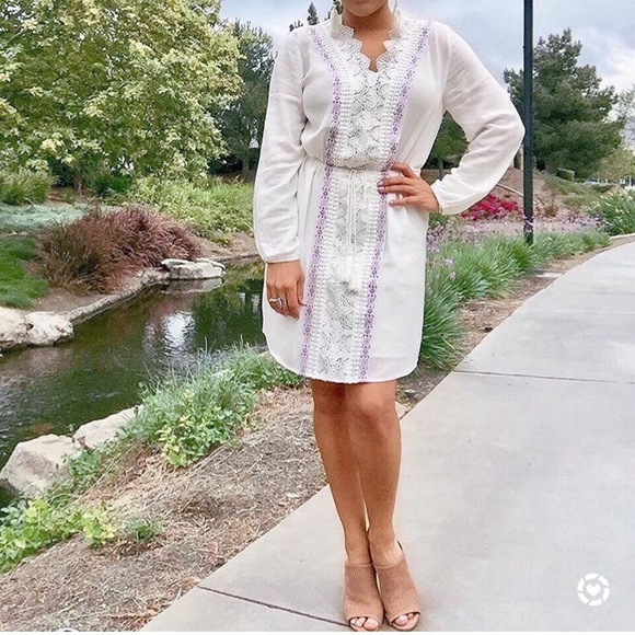 White v-neck shift dress w/embroidered detail - Picture 8 of 8